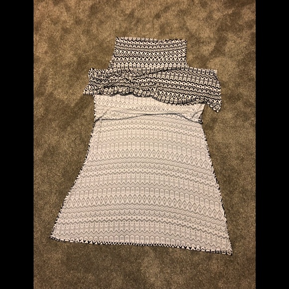 Charlotte Russe Maxi Boho Stretchy Skirt size L  Slits Side Aztec Pattern - Picture 5 of 9